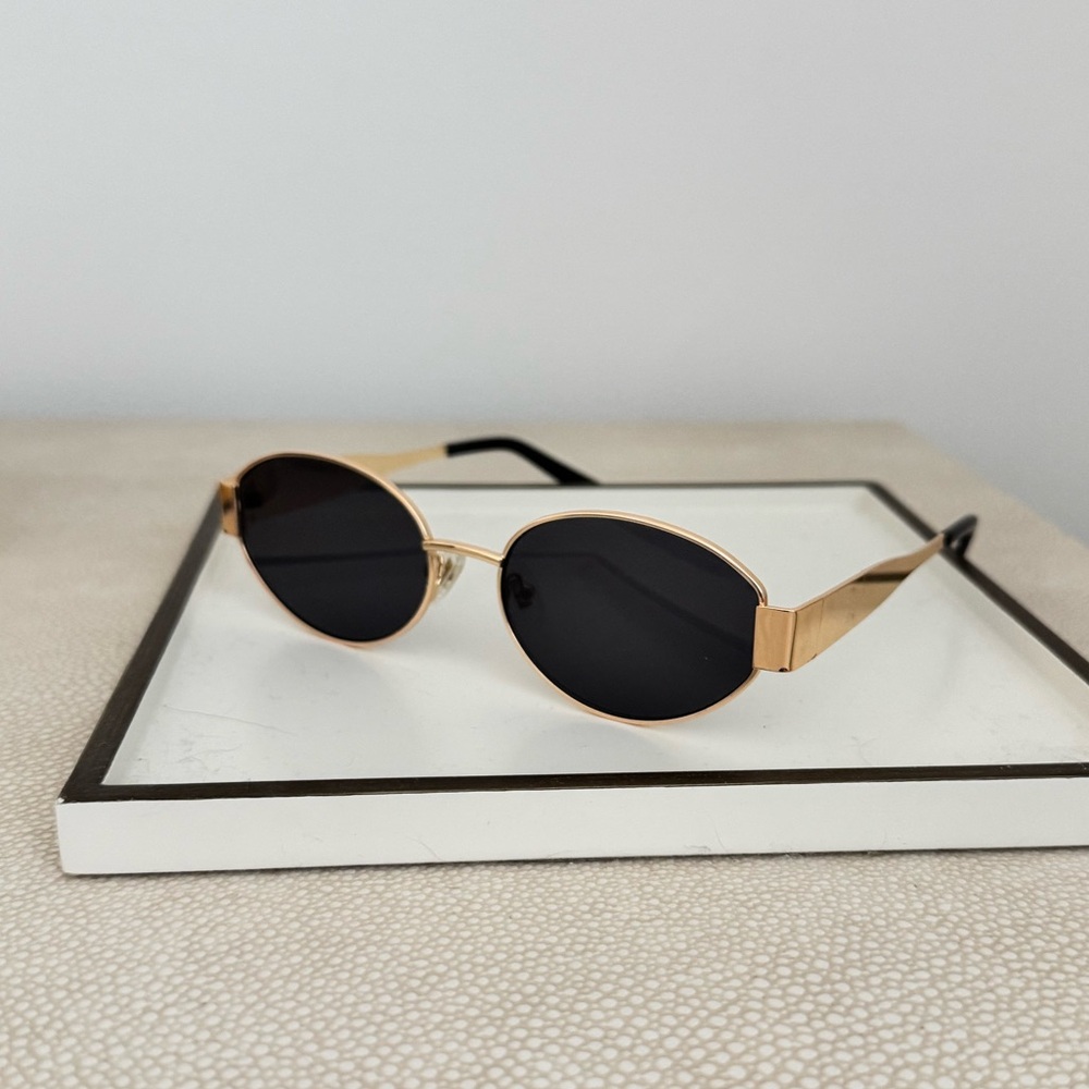 Sojo retro oval gold and Black Women's Sunglasses
